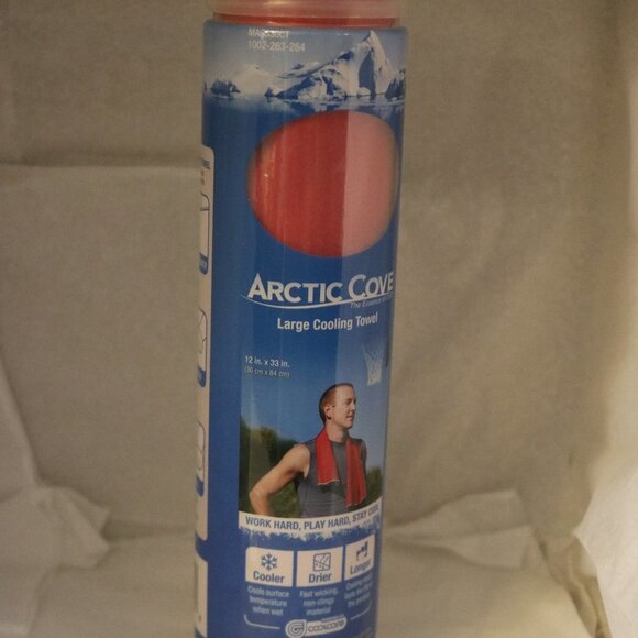Arctic Cove bright red cooling towel large 12x33 - Picture 1 of 3